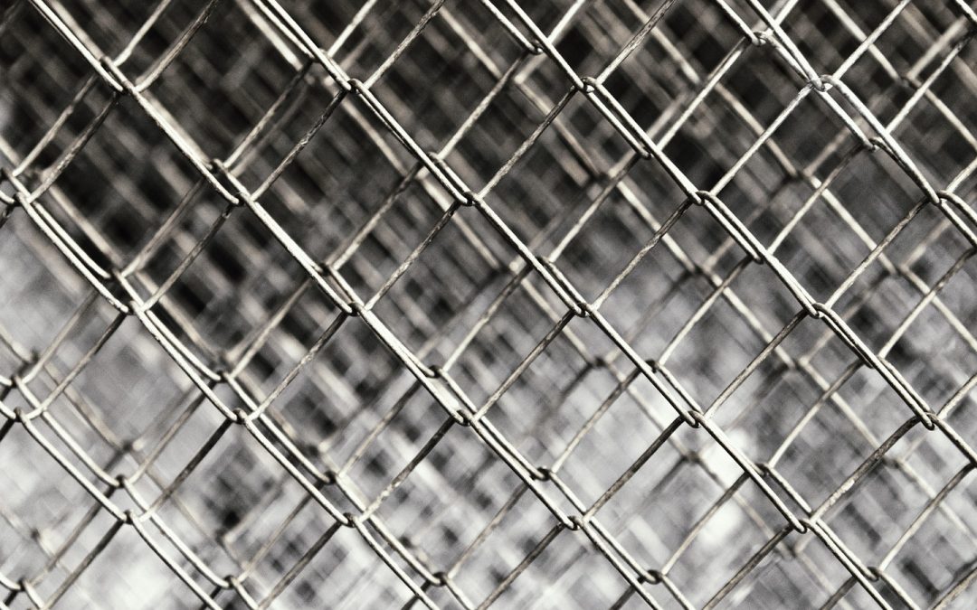 Malla Metálica Eslabonada: seguridad y resistencia para cerramientos eficientes