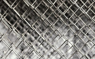 Malla Metálica Eslabonada: seguridad y resistencia para cerramientos eficientes